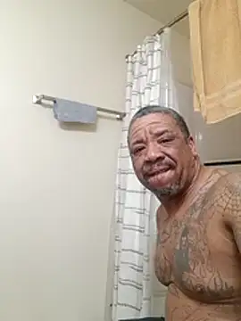 yellowwetfox online show from February 23, 2026, 3:48 am