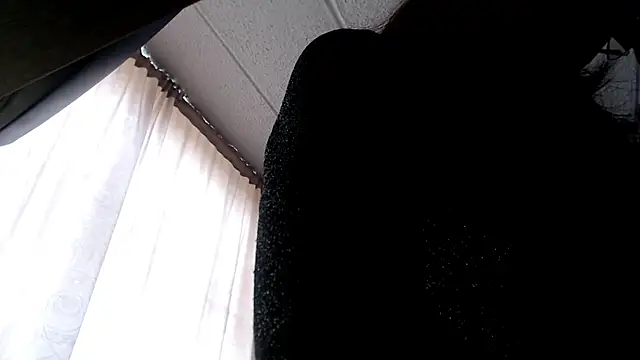 Snapshot of Juls_winter_ chatting on October 20, 2025, 6:08 pm Juls winter online show from October 20, 2025, 6:08 pm