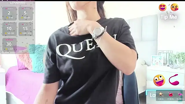 Charlotte7-7 online show from October 29, 2025, 6:09 pm