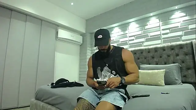 Snapshot of romeolovedark chatting on February 19, 2025, 4:55 am romeolovedark online show from February 19, 2025, 4:55 am