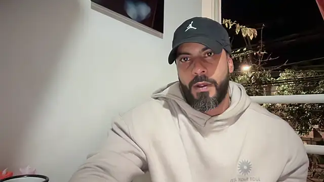 romeolovedark online show from November 7, 2025, 4:45 am