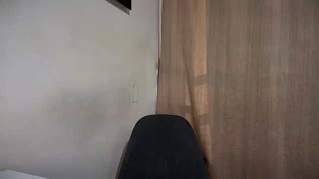 romeolovedark online show from March 25, 2026, 3:56 am