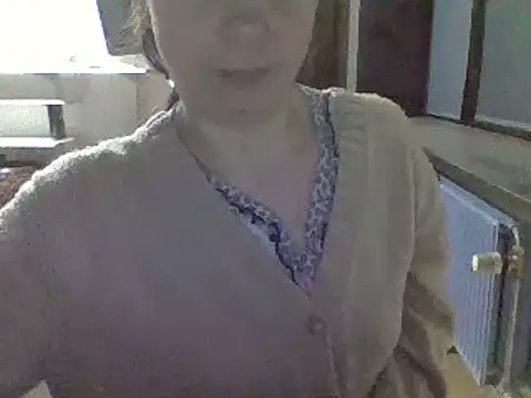 Snapshot of Moi_Lina chatting on January 6, 2025, 11:20 pm Moi Lina online show from January 6, 2025, 11:20 pm