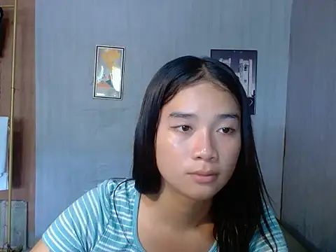 ShinningEthene online show from June 14, 2026, 5:09 am