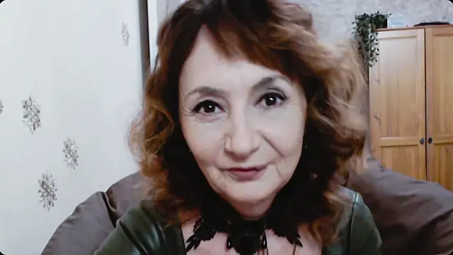 AnnieEltgant online show from December 14, 2025, 6:19 am