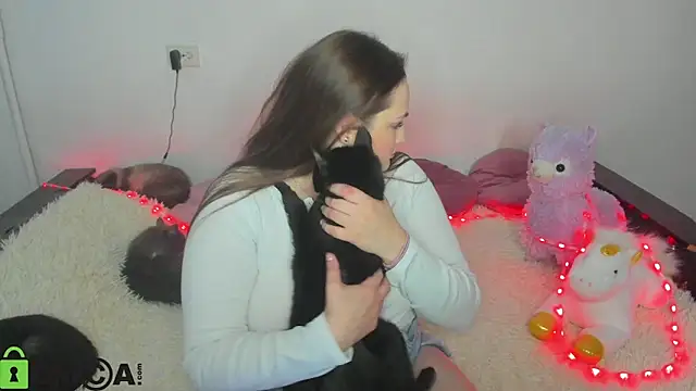 NataliEvans online show from December 10, 2024, 5:00 pm