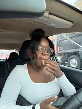 ChocolateBuns101 online show from December 28, 2024, 9:19 pm