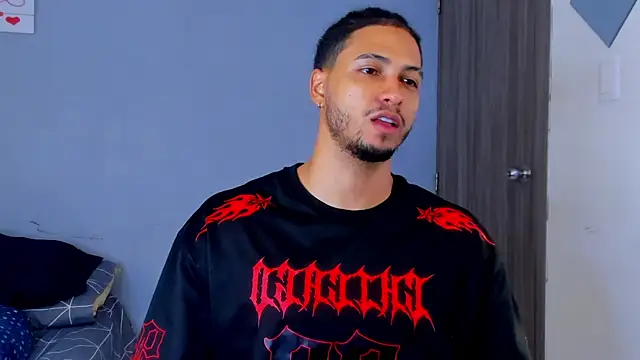 Kris Khalifa69 online show from March 28, 2026, 10:42 pm