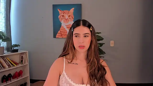 LiaPearce online show from July 9, 2026, 1:15 pm