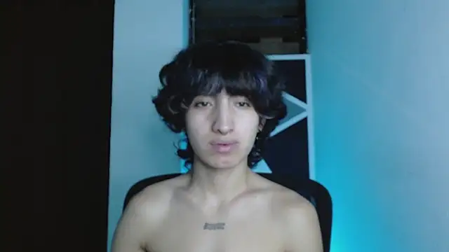 littlextreme online show from April 19, 2026, 2:22 am