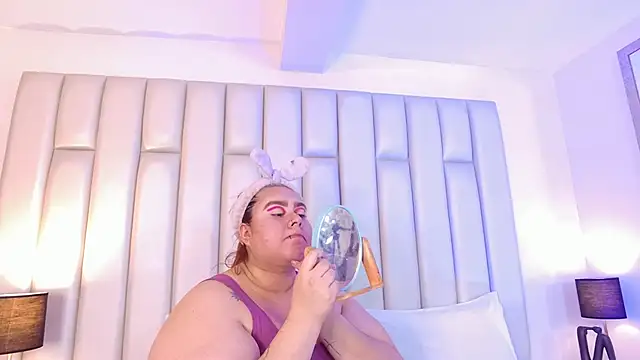 aandreaperez online show from January 17, 2026, 11:48 am