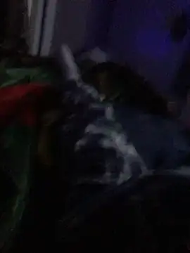 Hugetings online show from December 17, 2024, 3:17 pm