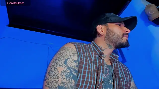 CamiloGray  online show from March 2, 2025, 2:43 pm