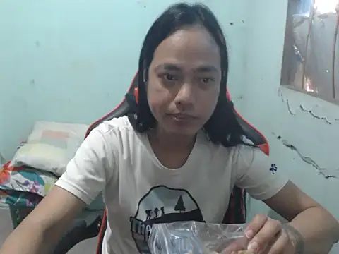 Snapshot of itsmacky4u chatting on May 2, 2026, 7:13 am itsmacky4u online show from May 2, 2026, 7:13 am