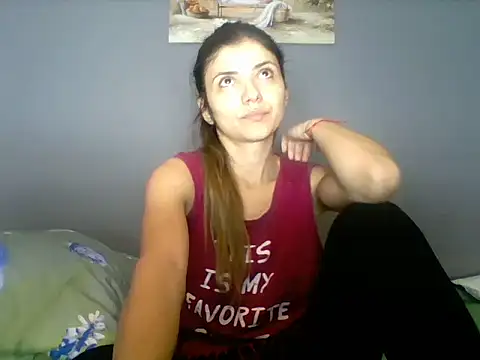 Snapshot of And7770 chatting on January 15, 2026, 6:11 pm And7770 online show from January 15, 2026, 6:11 pm