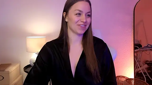 MilaFleur online show from February 14, 2025, 3:05 pm