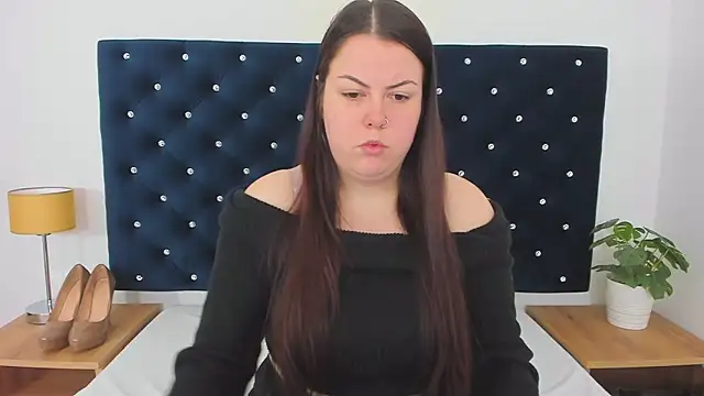 EvaLick online show from February 24, 2025, 6:16 am