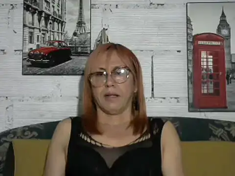 divahot08 online show from March 7, 2025, 4:46 am