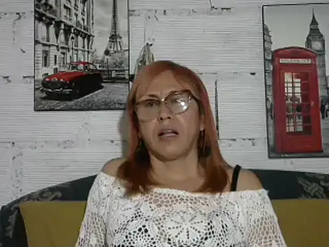 divahot08 online show from March 8, 2025, 7:53 pm