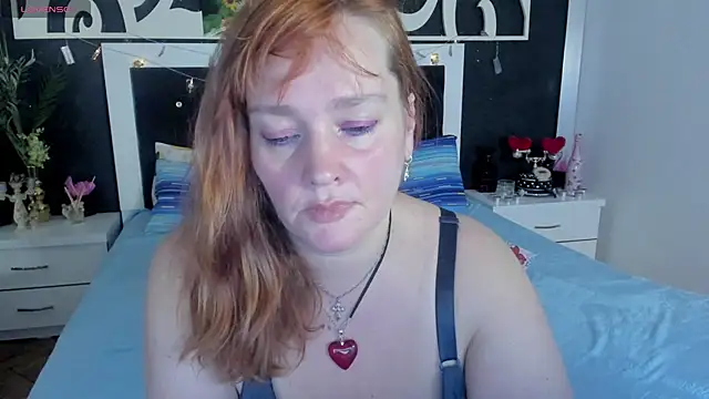 Snapshot of SinFulTitsDD chatting on December 24, 2024, 8:05 pm SinFulTitsDD online show from December 24, 2024, 8:05 pm