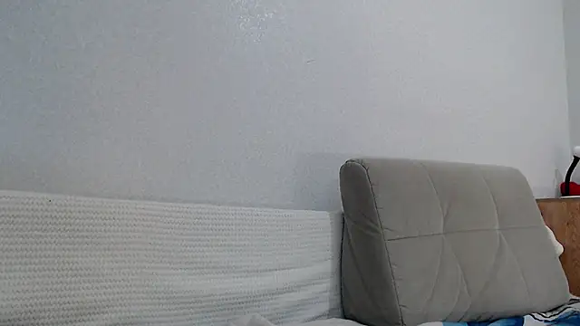 increible della online show from February 14, 2025, 7:44 pm