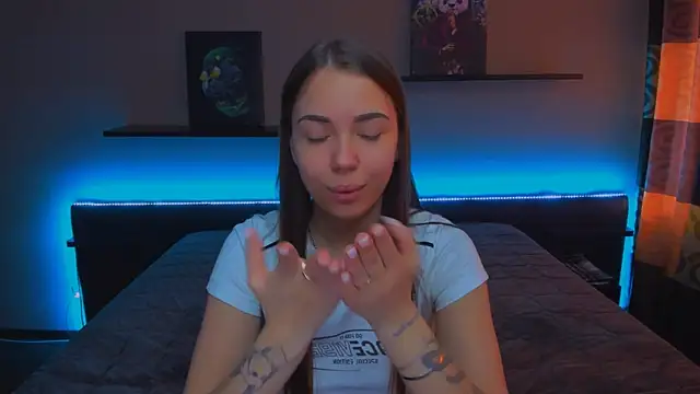 AlexaBarkley online show from February 21, 2025, 3:23 am