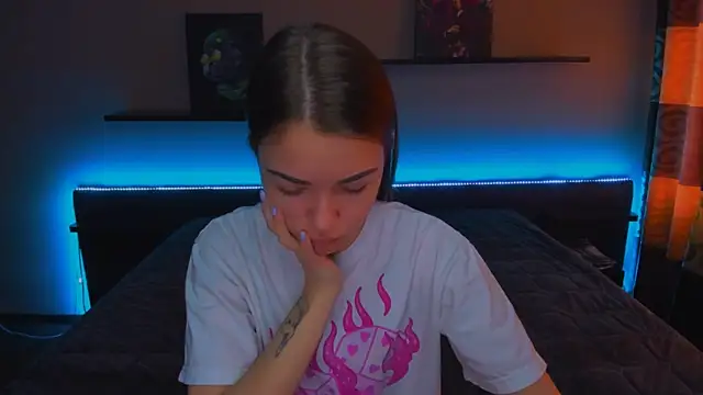 AlexaBarkley online show from March 12, 2025, 3:13 am