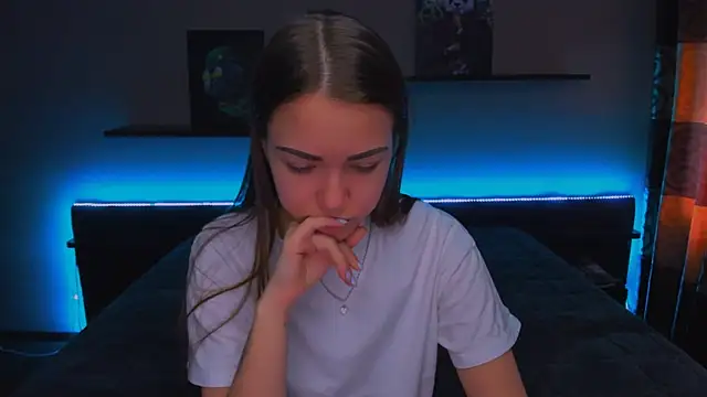 AlexaBarkley online show from March 19, 2025, 3:09 am