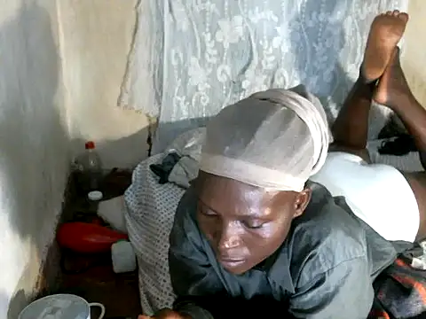 cute-shamza online show from December 20, 2025, 5:31 pm