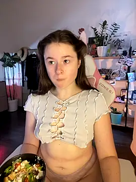 sweetest pie online show from September 20, 2025, 3:02 pm