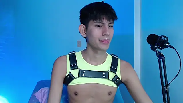 Snapshot of imdavo23 chatting on December 14, 2024, 3:58 pm imdavo23 online show from December 14, 2024, 3:58 pm