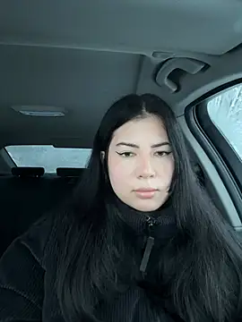 clairewntr online show from January 9, 2025, 3:23 pm