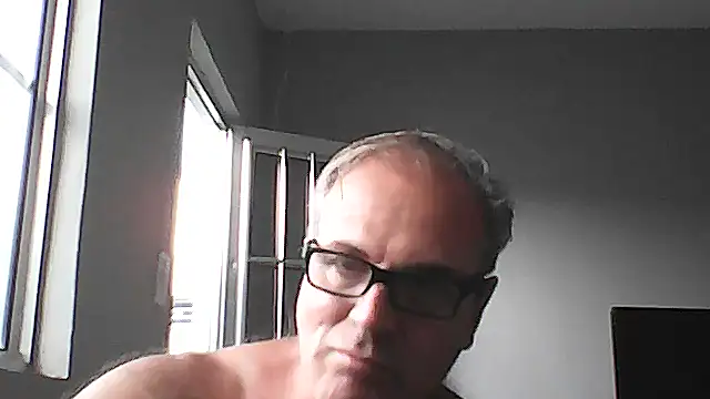 eduar570 online show from February 26, 2025, 10:58 am