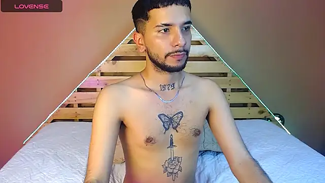 Snapshot of sexxgods chatting on December 23, 2024, 11:17 pm sexxgods online show from December 23, 2024, 11:17 pm