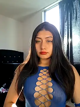 Snapshot of _Danna chatting on December 2, 2024, 11:45 am  Danna online show from December 2, 2024, 11:45 am