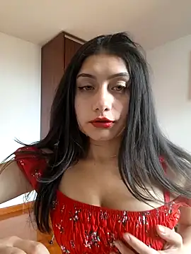 Snapshot of _Danna chatting on December 21, 2024, 6:23 pm  Danna online show from December 21, 2024, 6:23 pm