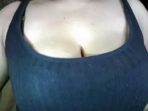 SquirtvirginGirl online show from February 15, 2025, 8:22 pm