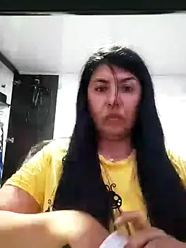 aisha latina online show from January 29, 2025, 2:40 am