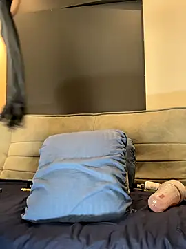 Lia Jones77 online show from September 12, 2025, 1:17 am