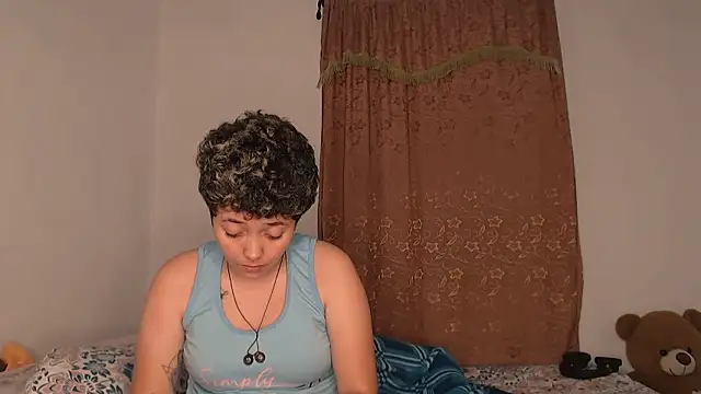 Snapshot of kathy_luisa chatting on June 10, 2026, 9:46 pm kathy luisa online show from June 10, 2026, 9:46 pm