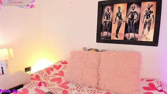 SophieRossi online show from September 17, 2025, 4:14 am