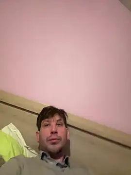 Snapshot of Taxidriver1988 chatting on January 13, 2025, 9:31 pm Taxidriver1988 online show from January 13, 2025, 9:31 pm