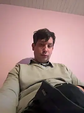 Snapshot of Taxidriver1988 chatting on February 10, 2025, 4:25 pm Taxidriver1988 online show from February 10, 2025, 4:25 pm