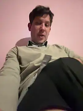 Snapshot of Taxidriver1988 chatting on February 10, 2025, 9:04 pm Taxidriver1988 online show from February 10, 2025, 9:04 pm