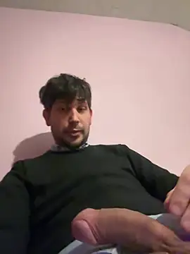 Snapshot of Taxidriver1988 chatting on February 28, 2025, 4:20 pm Taxidriver1988 online show from February 28, 2025, 4:20 pm