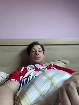 Snapshot of Taxidriver1988 chatting on March 6, 2025, 7:03 am Taxidriver1988 online show from March 6, 2025, 7:03 am