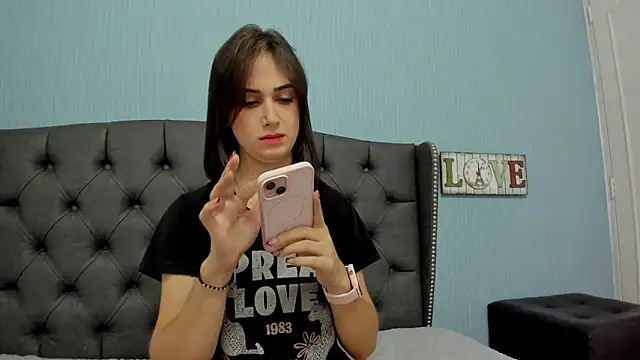 AndreaStivens online show from March 12, 2025, 6:33 pm