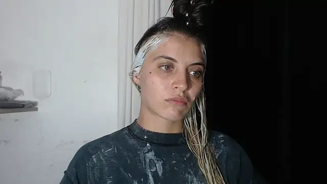 mariecam420 online show from February 28, 2025, 1:37 am