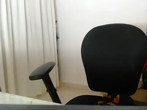 mariecam420 online show from November 4, 2025, 3:27 am