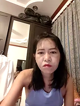 Little suzy5 online show from November 3, 2025, 7:15 pm